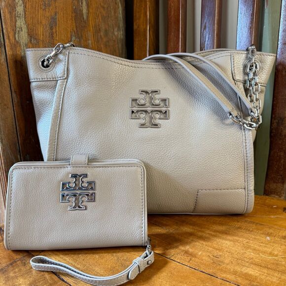 👜 Tory Burch Britten Grey Leather Tote + Matching Wallet - Picture 1 of 16